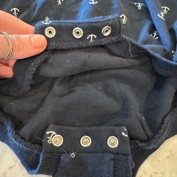Old navy - Navy Blue Baby Onesie with Anchor Print - Picture 4 of 5